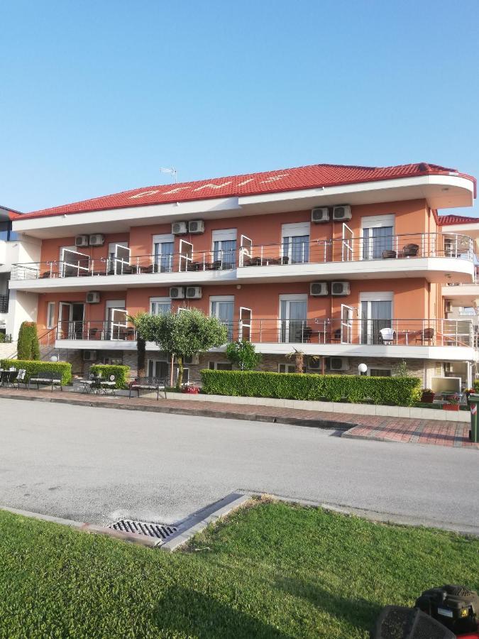 Denis Studios And Apartments Paralía 외부 사진